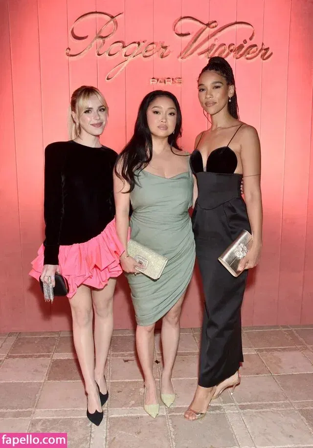 AdventuresSabrina / Kiernan Shipka / kiernanshipka Onlyfans Photo Gallery 