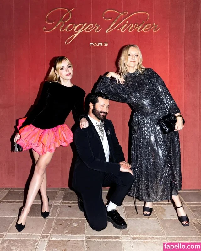 AdventuresSabrina / Kiernan Shipka / kiernanshipka Onlyfans Photo Gallery 