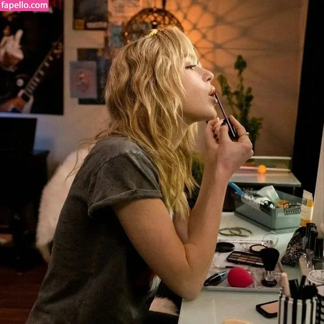 AdventuresSabrina / Kiernan Shipka / kiernanshipka Onlyfans Photo Gallery 