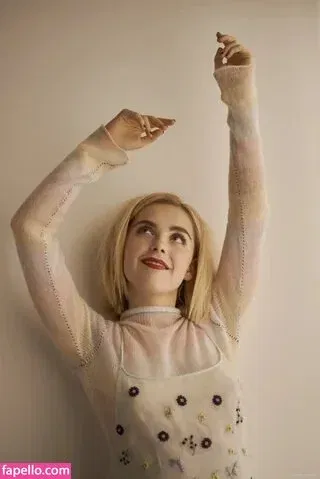 AdventuresSabrina / Kiernan Shipka / kiernanshipka Onlyfans Photo Gallery 