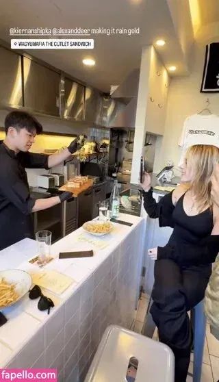 AdventuresSabrina / Kiernan Shipka / kiernanshipka Onlyfans Photo Gallery 