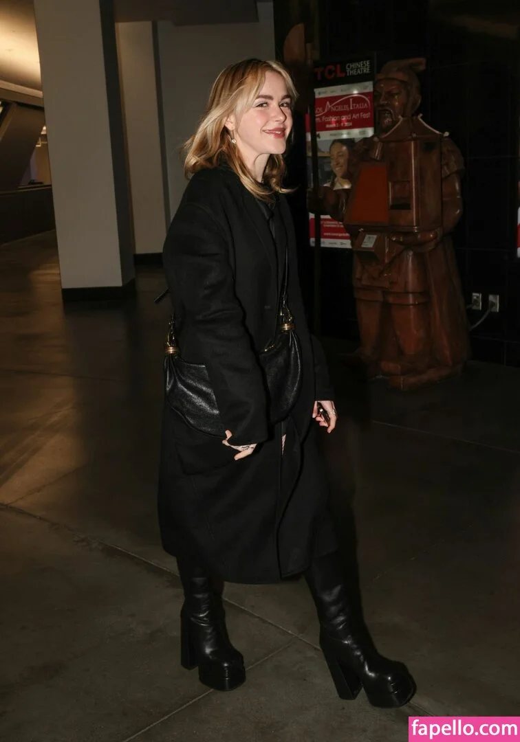 AdventuresSabrina / Kiernan Shipka / kiernanshipka Onlyfans Photo Gallery 