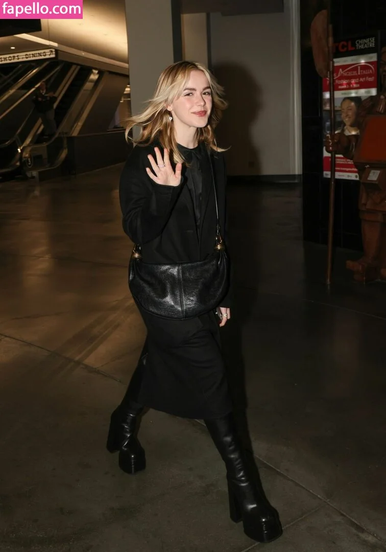 AdventuresSabrina / Kiernan Shipka / kiernanshipka Onlyfans Photo Gallery 
