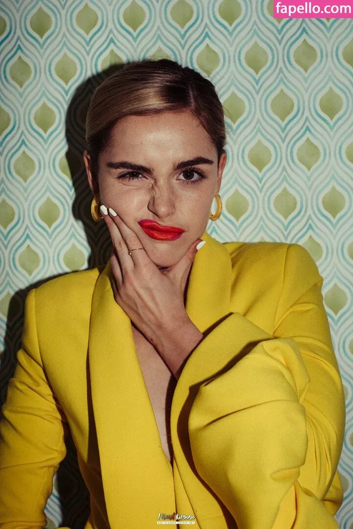 AdventuresSabrina / Kiernan Shipka / kiernanshipka Onlyfans Photo Gallery 