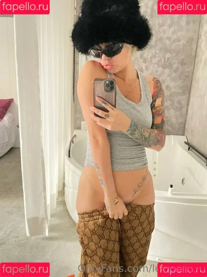 Leslie Shaw / leslieshaw Onlyfans Photo Gallery 