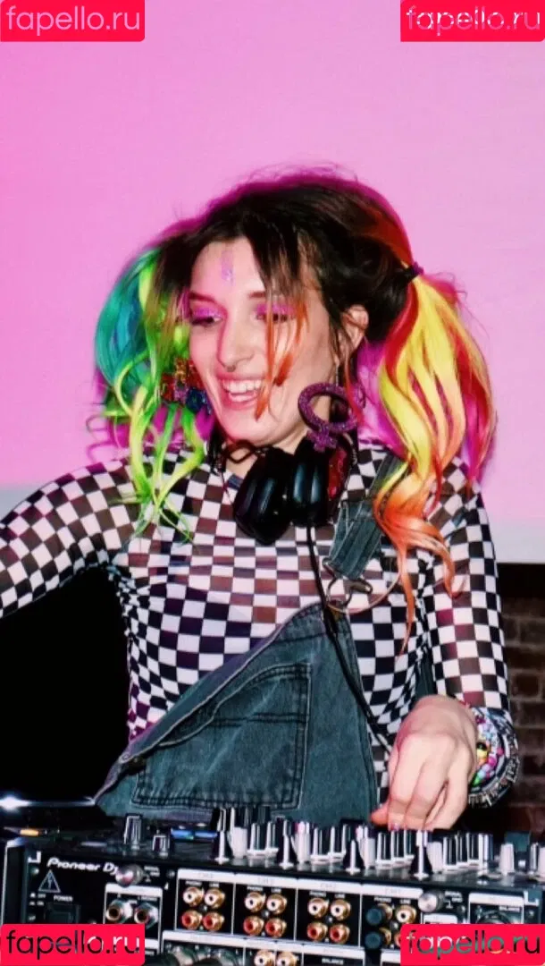 Dani Thorne / dani_thorne Onlyfans Photo Gallery 