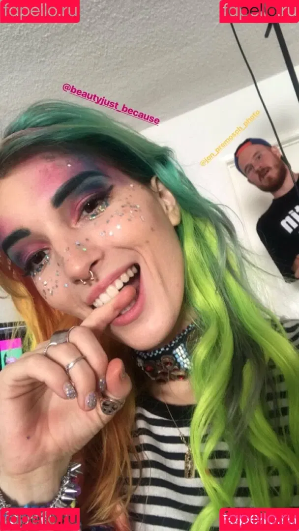 Dani Thorne / dani_thorne Onlyfans Photo Gallery 