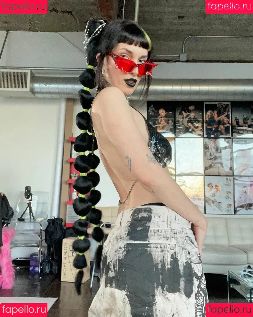 Dani Thorne / dani_thorne Onlyfans Photo Gallery 