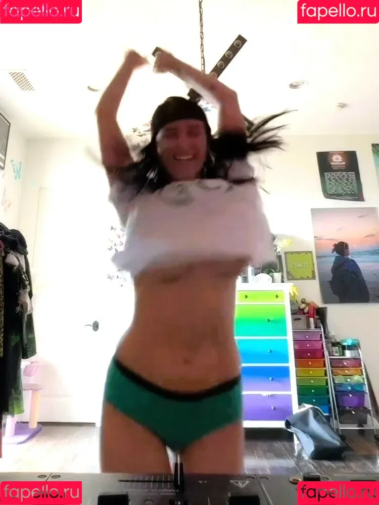 Dani Thorne / dani_thorne Onlyfans Photo Gallery 