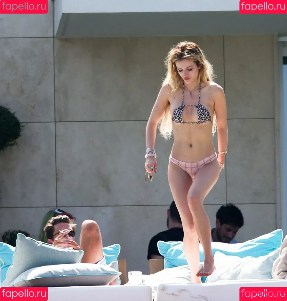 Dani Thorne / dani_thorne Onlyfans Photo Gallery 