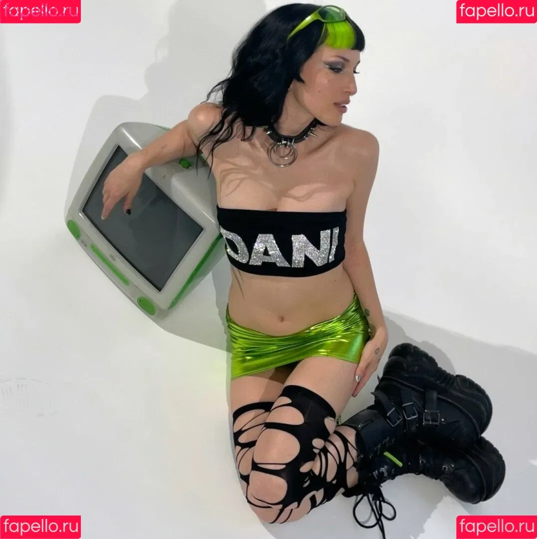 Dani Thorne / dani_thorne Onlyfans Photo Gallery 