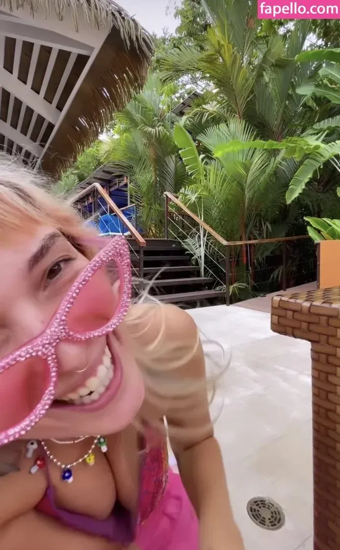 Dani Thorne / dani_thorne Onlyfans Photo Gallery 