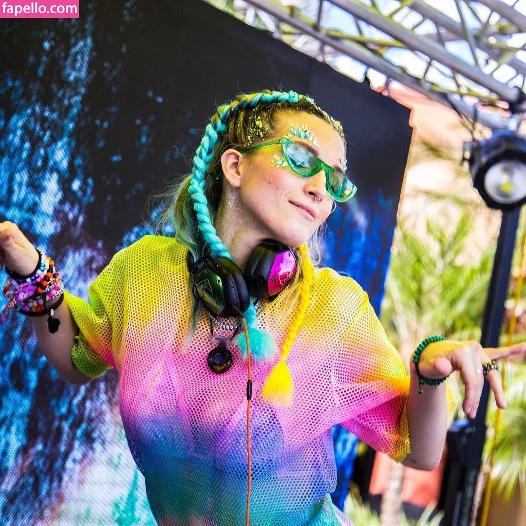 Dani Thorne / dani_thorne Onlyfans Photo Gallery 