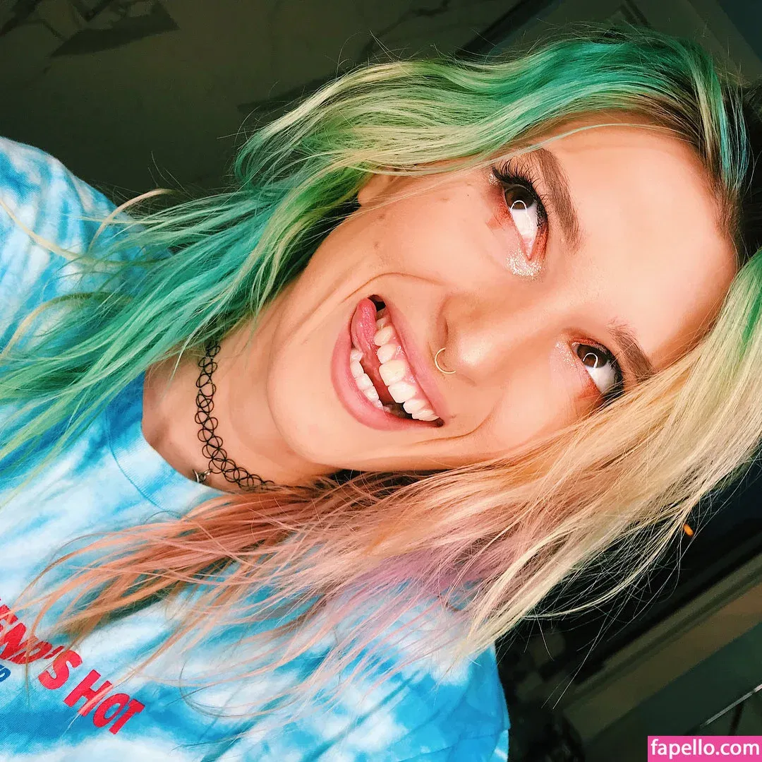 Dani Thorne / dani_thorne Onlyfans Photo Gallery 