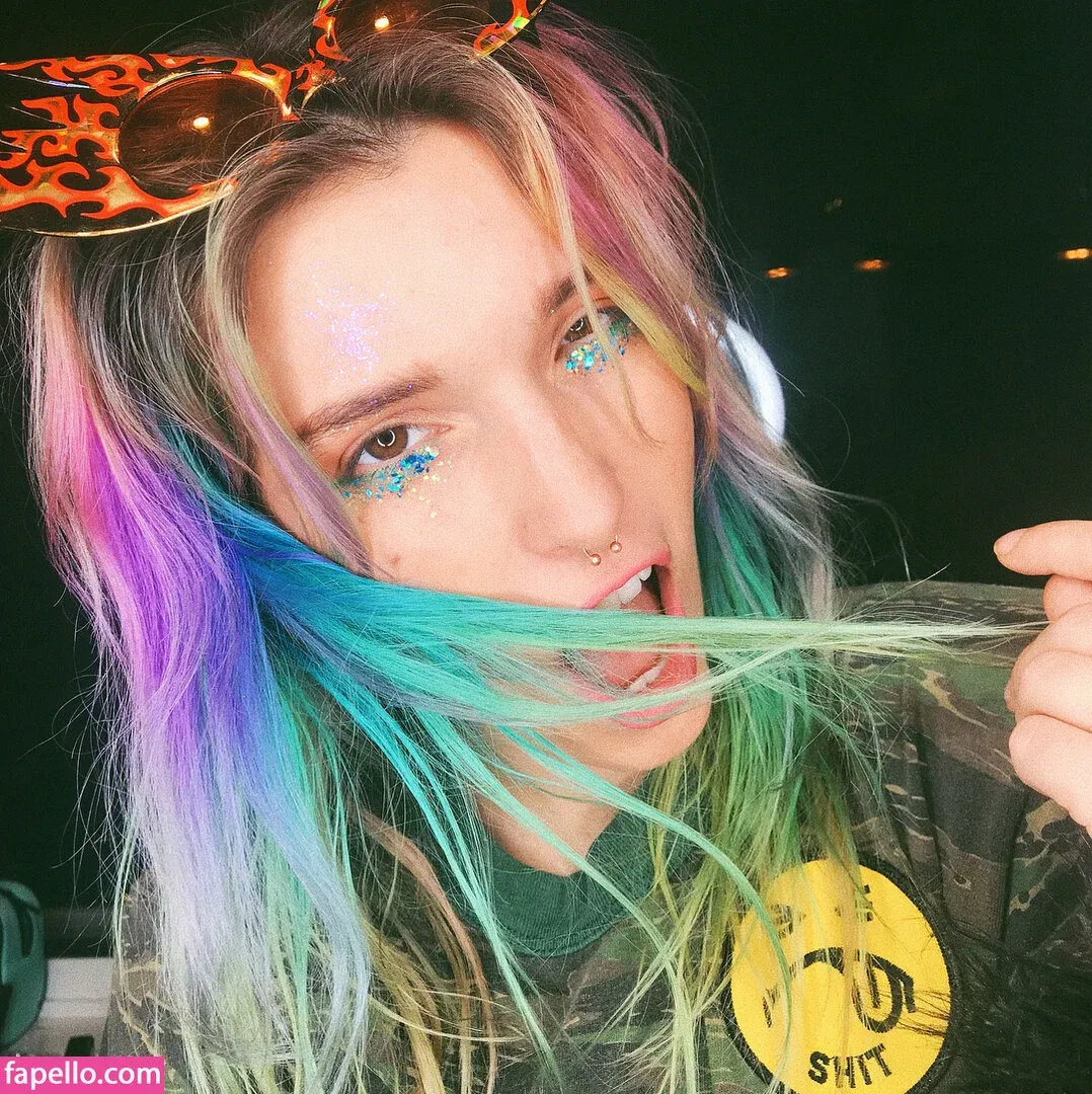 Dani Thorne / dani_thorne Onlyfans Photo Gallery 