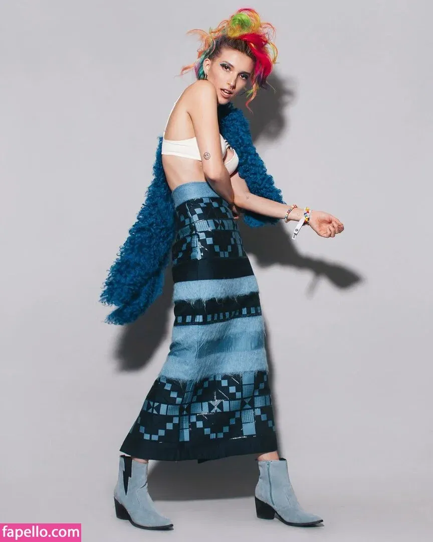 Dani Thorne / dani_thorne Onlyfans Photo Gallery 