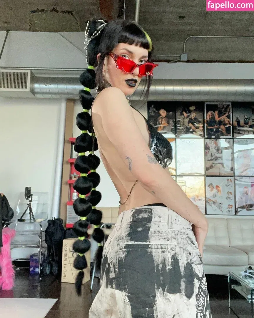 Dani Thorne / dani_thorne Onlyfans Photo Gallery 