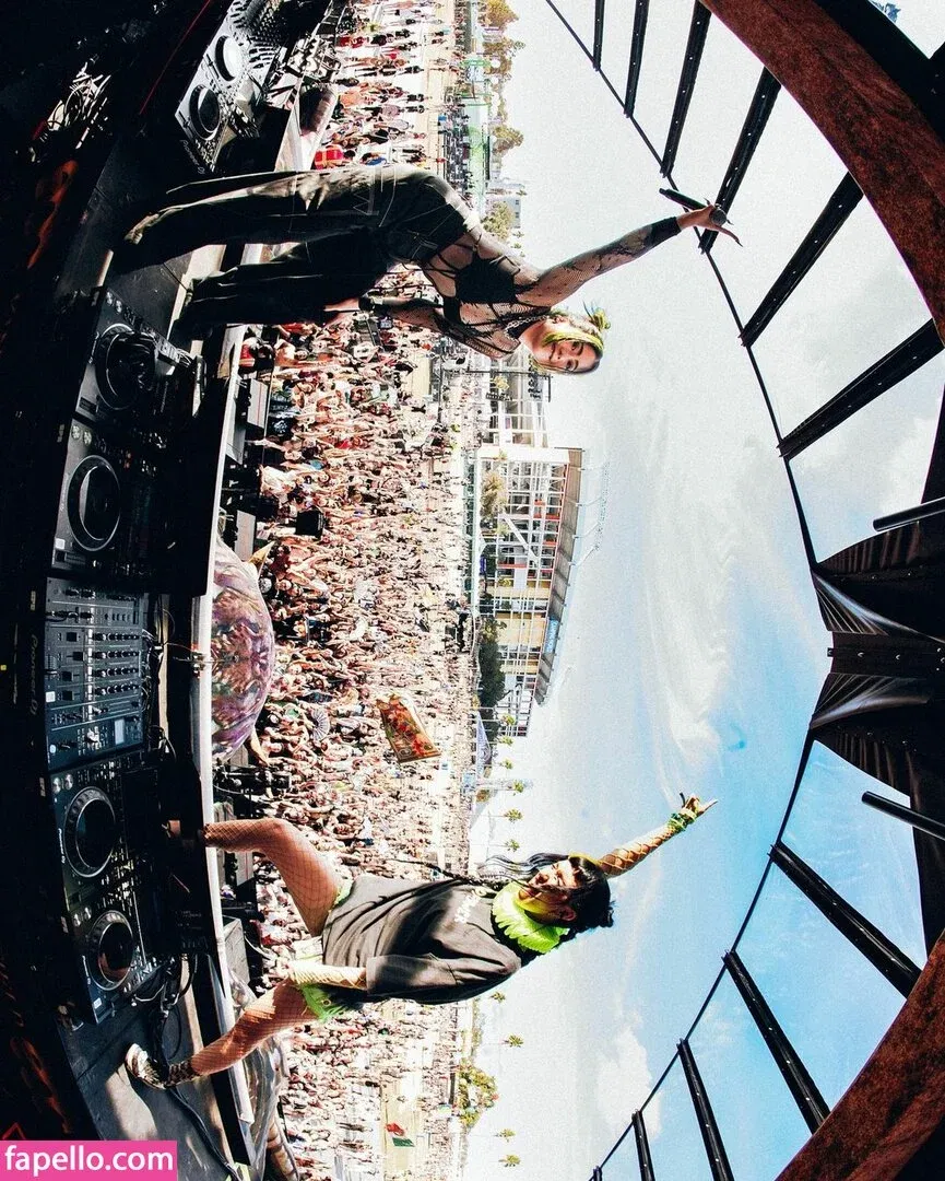 Dani Thorne / dani_thorne Onlyfans Photo Gallery 