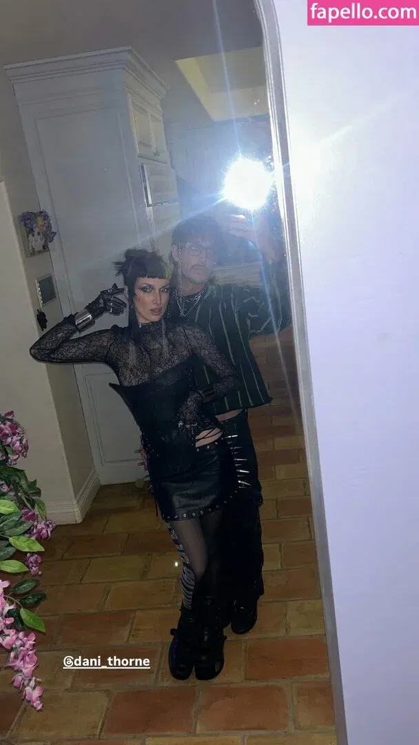 Dani Thorne / dani_thorne Onlyfans Photo Gallery 