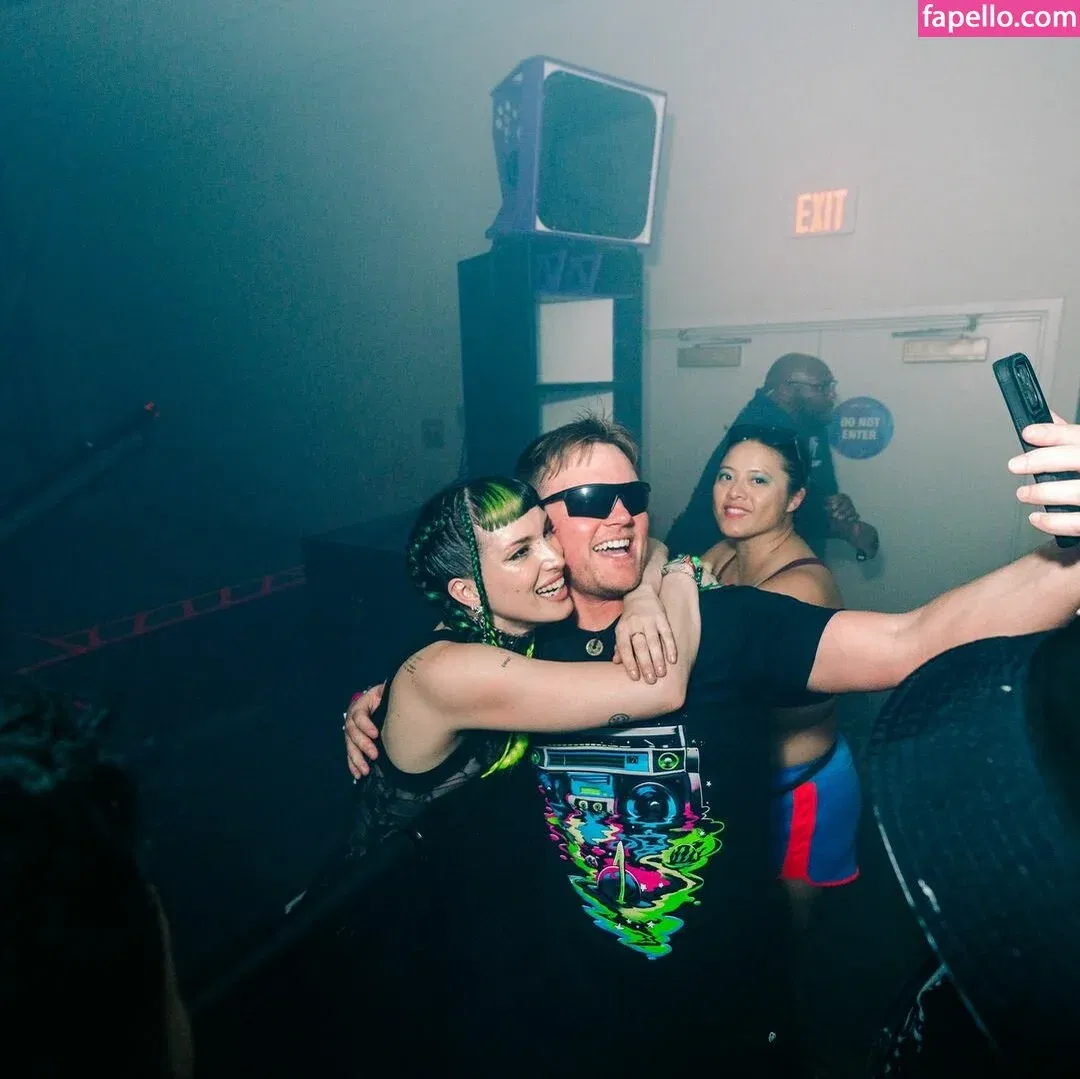 Dani Thorne / dani_thorne Onlyfans Photo Gallery 