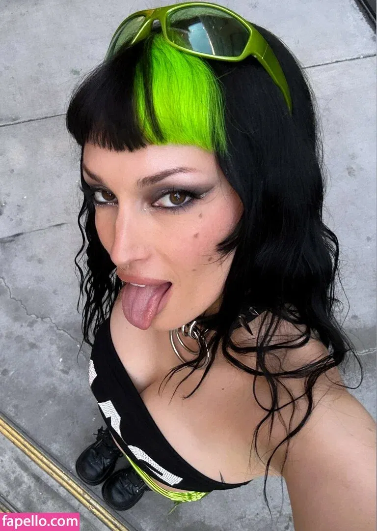 Dani Thorne / dani_thorne Onlyfans Photo Gallery 