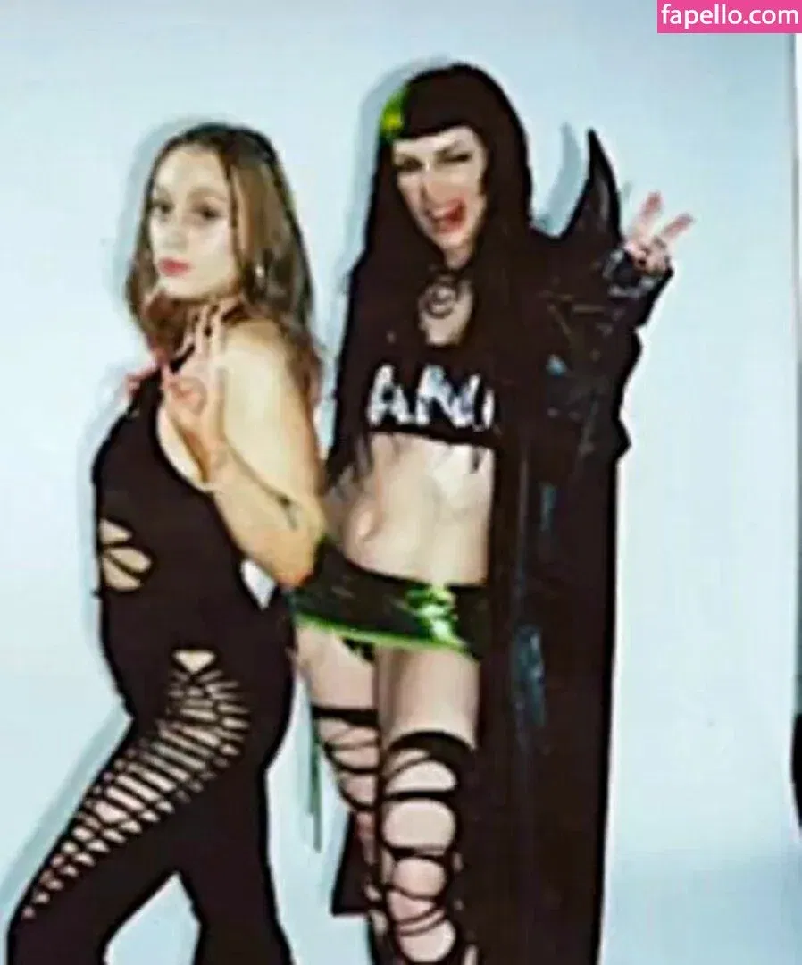 Dani Thorne / dani_thorne Onlyfans Photo Gallery 