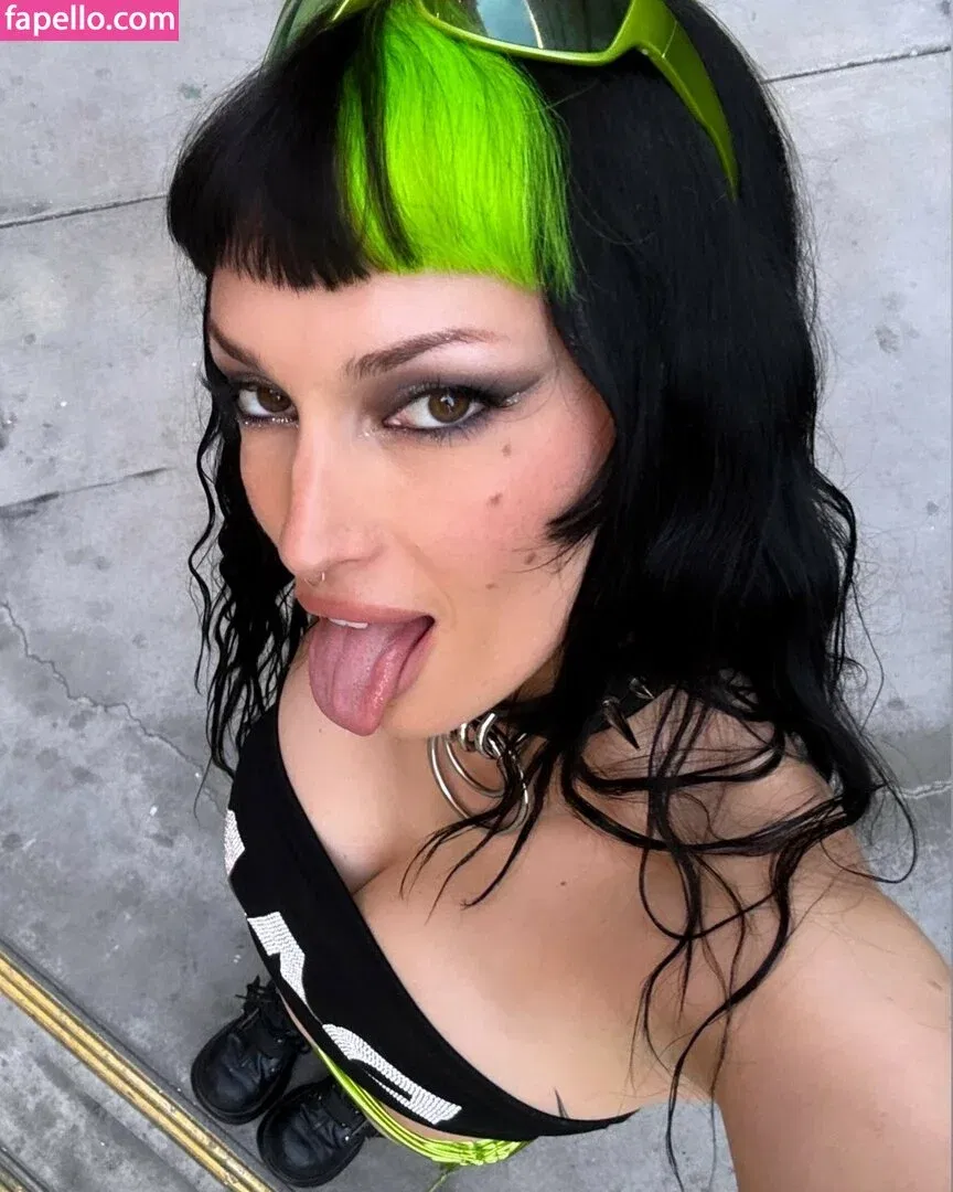 Dani Thorne / dani_thorne Onlyfans Photo Gallery 