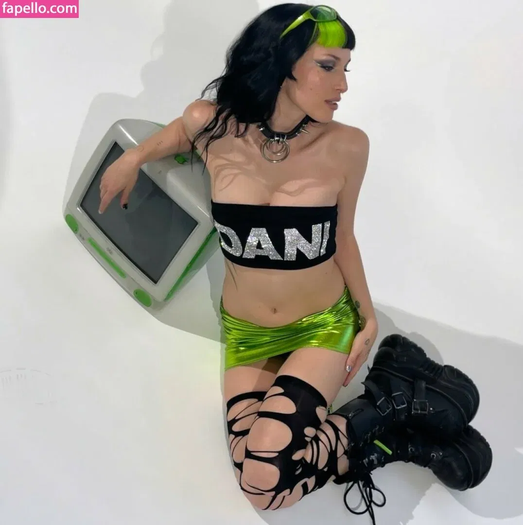 Dani Thorne / dani_thorne Onlyfans Photo Gallery 