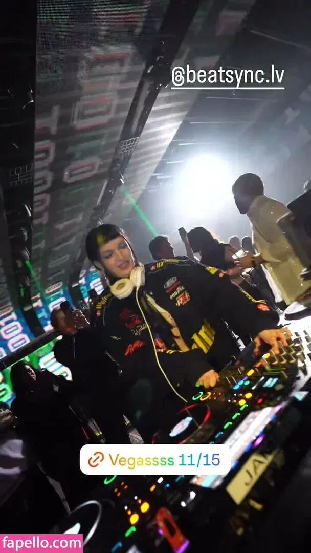 Dani Thorne / dani_thorne Onlyfans Photo Gallery 