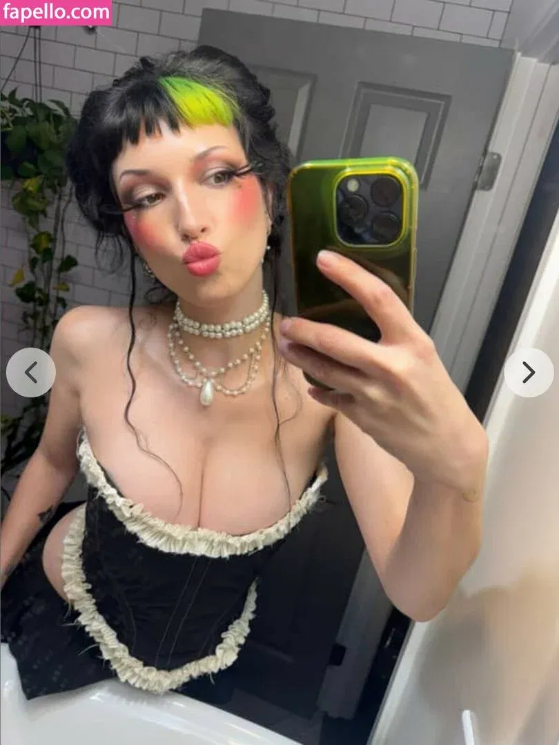 Dani Thorne / dani_thorne Onlyfans Photo Gallery 