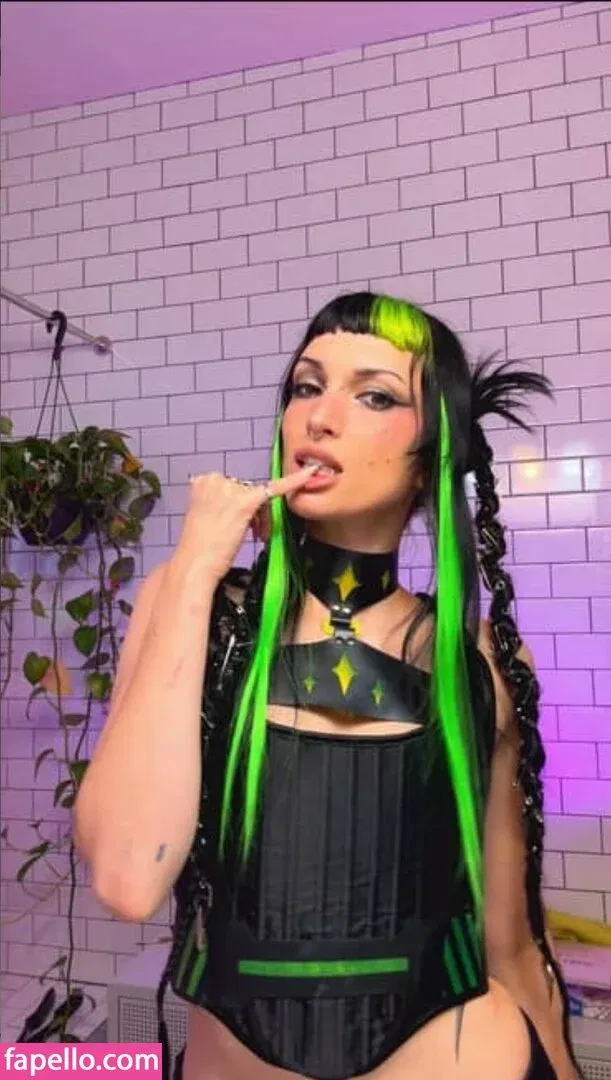 Dani Thorne / dani_thorne Onlyfans Photo Gallery 