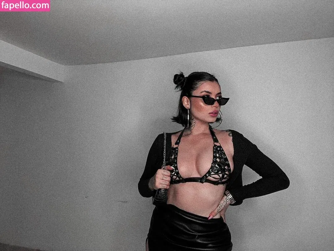 Alison Estrada / alisonestrada69 / alisonestrada__ Onlyfans Photo Gallery 