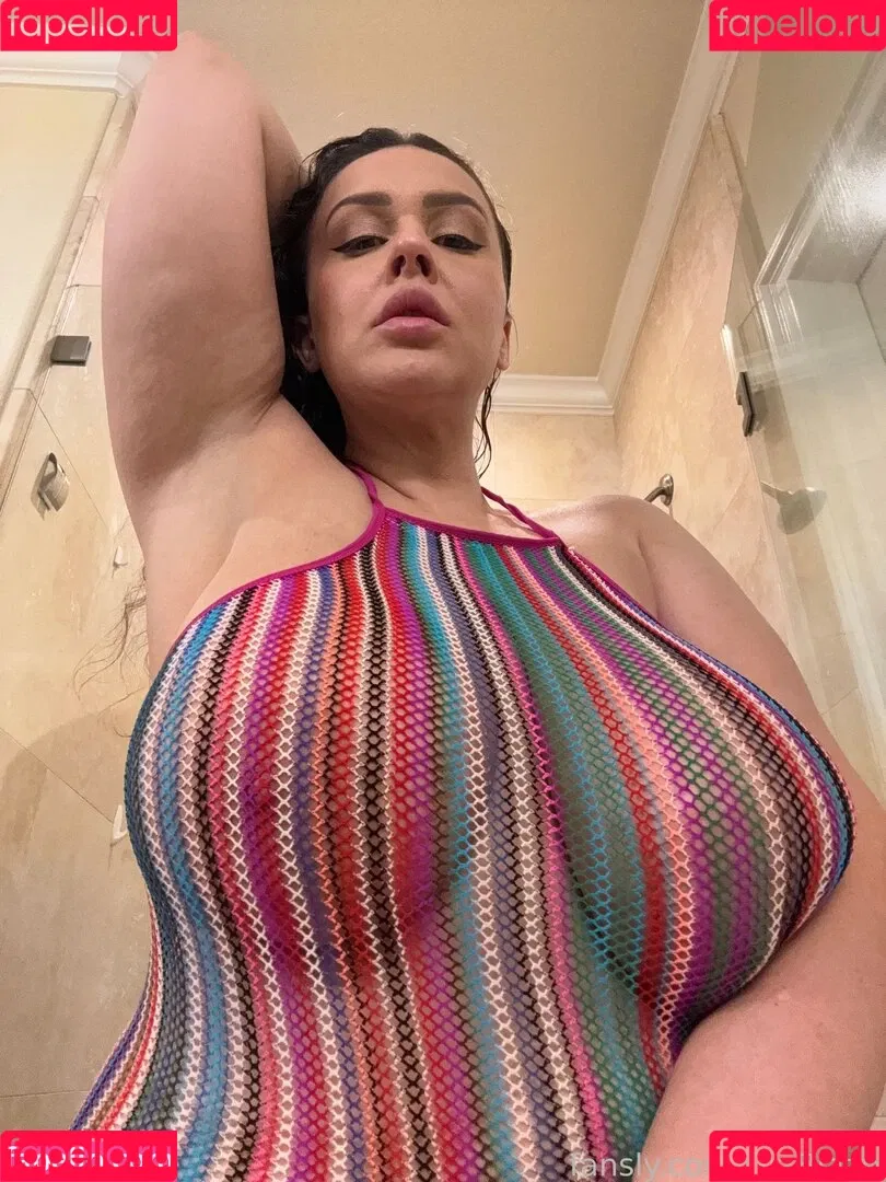 Giablaze / onlygiablaze Onlyfans Photo Gallery 
