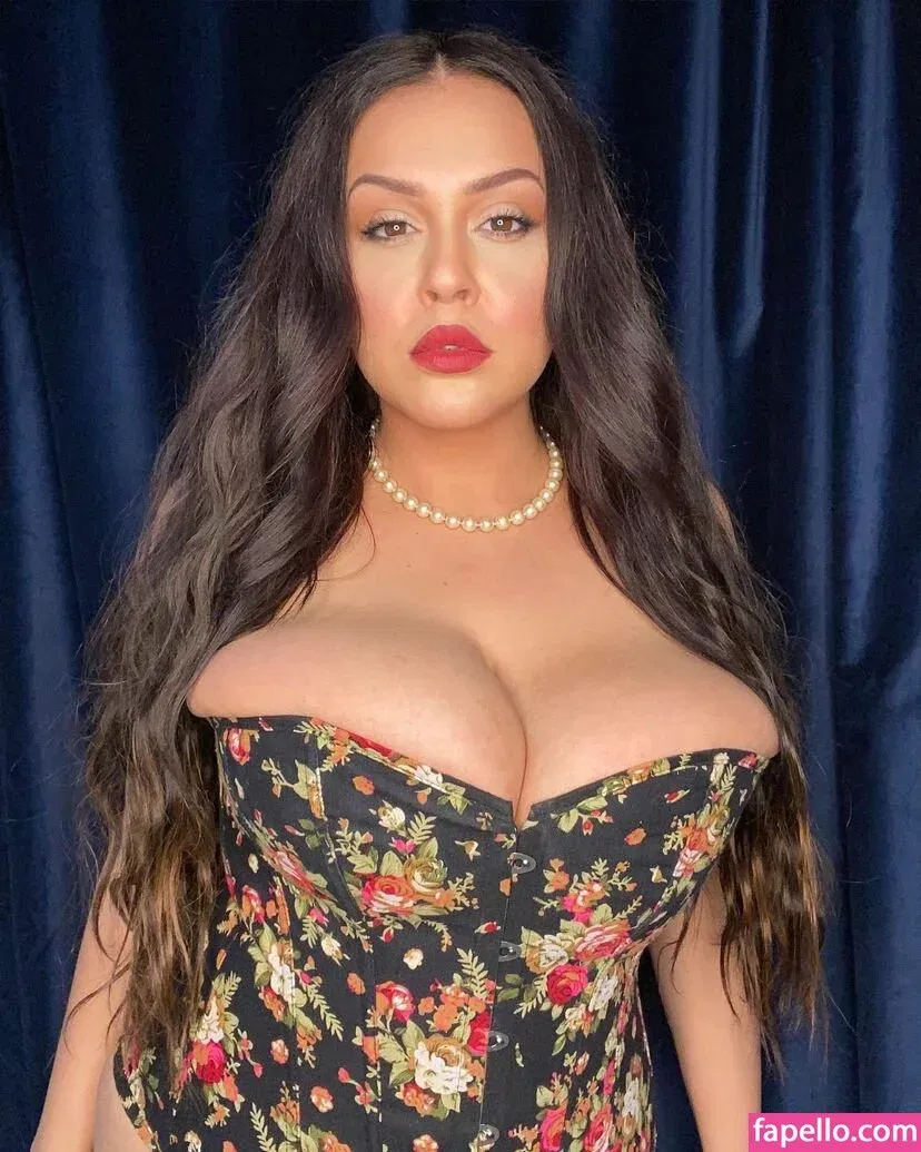 Giablaze / onlygiablaze Onlyfans Photo Gallery 