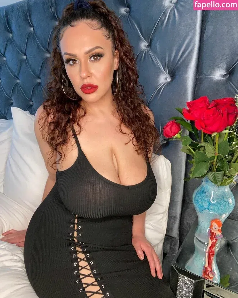 Giablaze / onlygiablaze Onlyfans Photo Gallery 