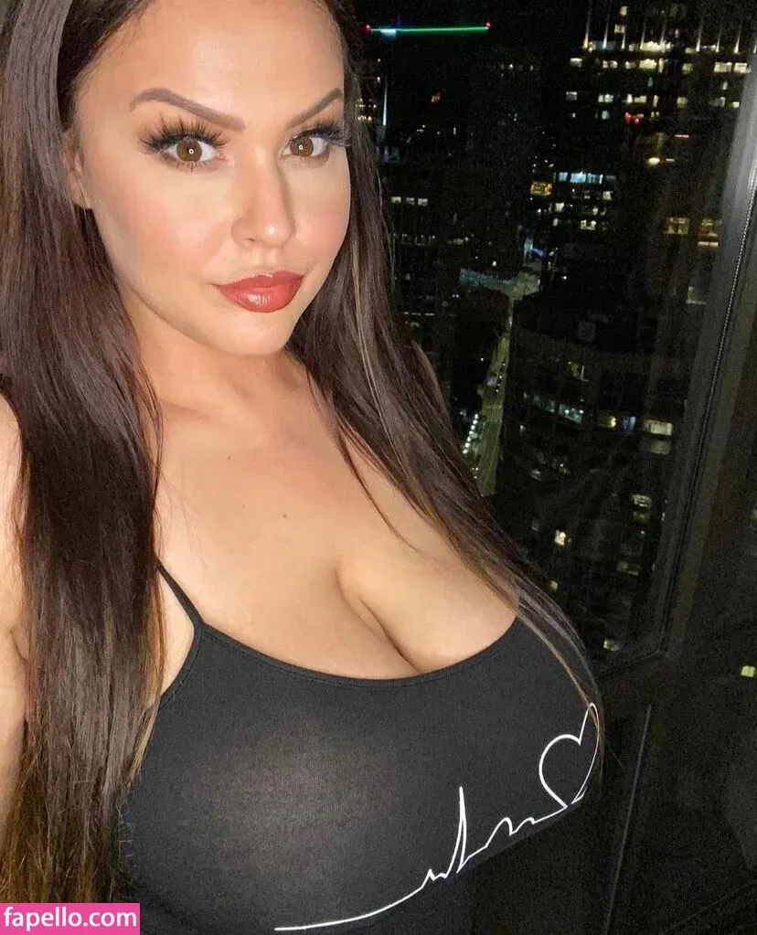 Giablaze / onlygiablaze Onlyfans Photo Gallery 