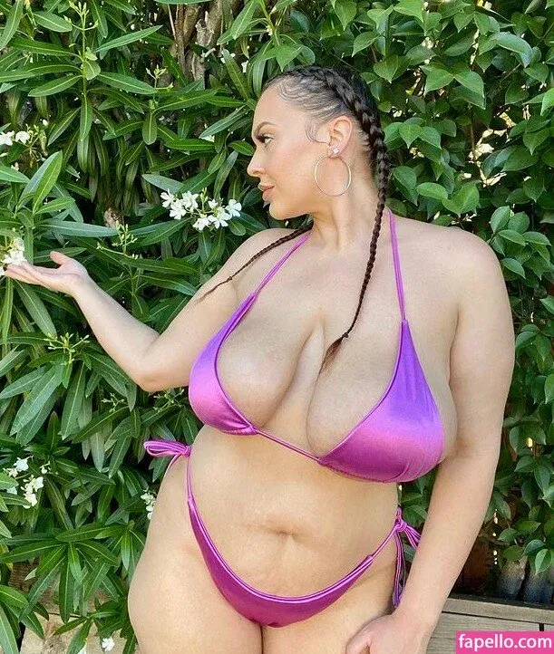 Giablaze / onlygiablaze Onlyfans Photo Gallery 