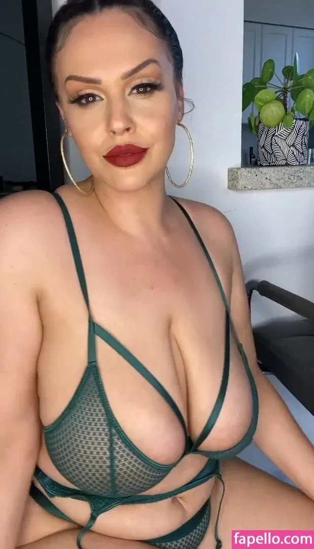 Giablaze / onlygiablaze Onlyfans Photo Gallery 