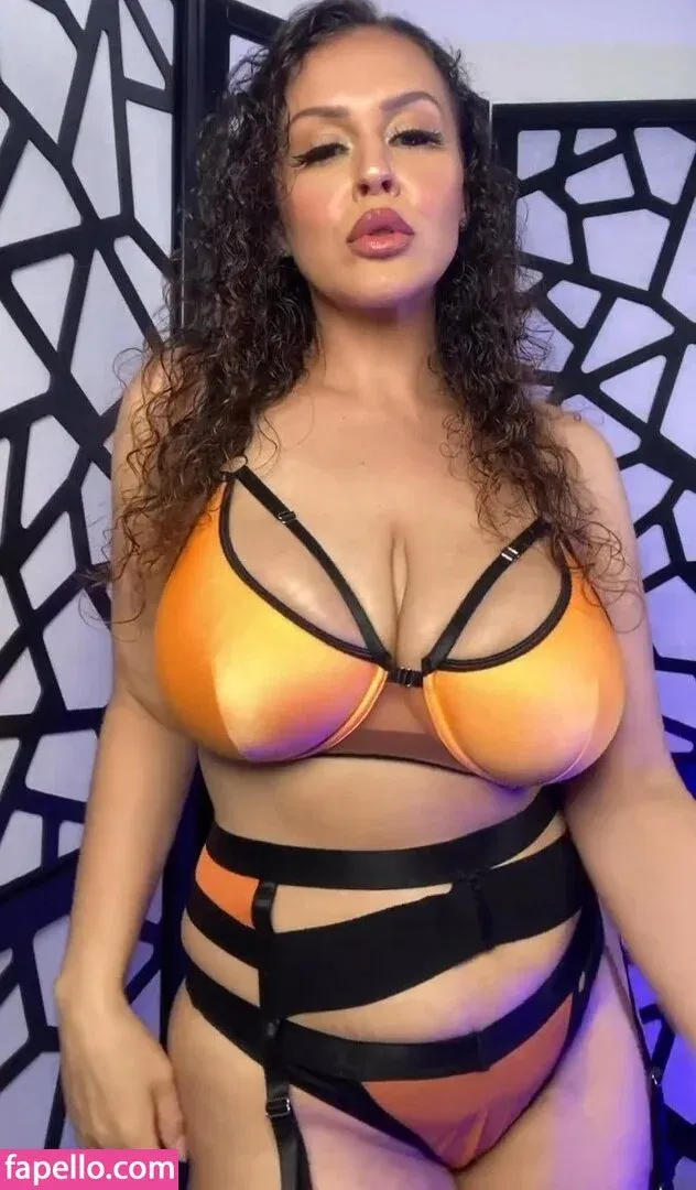 Giablaze / onlygiablaze Onlyfans Photo Gallery 