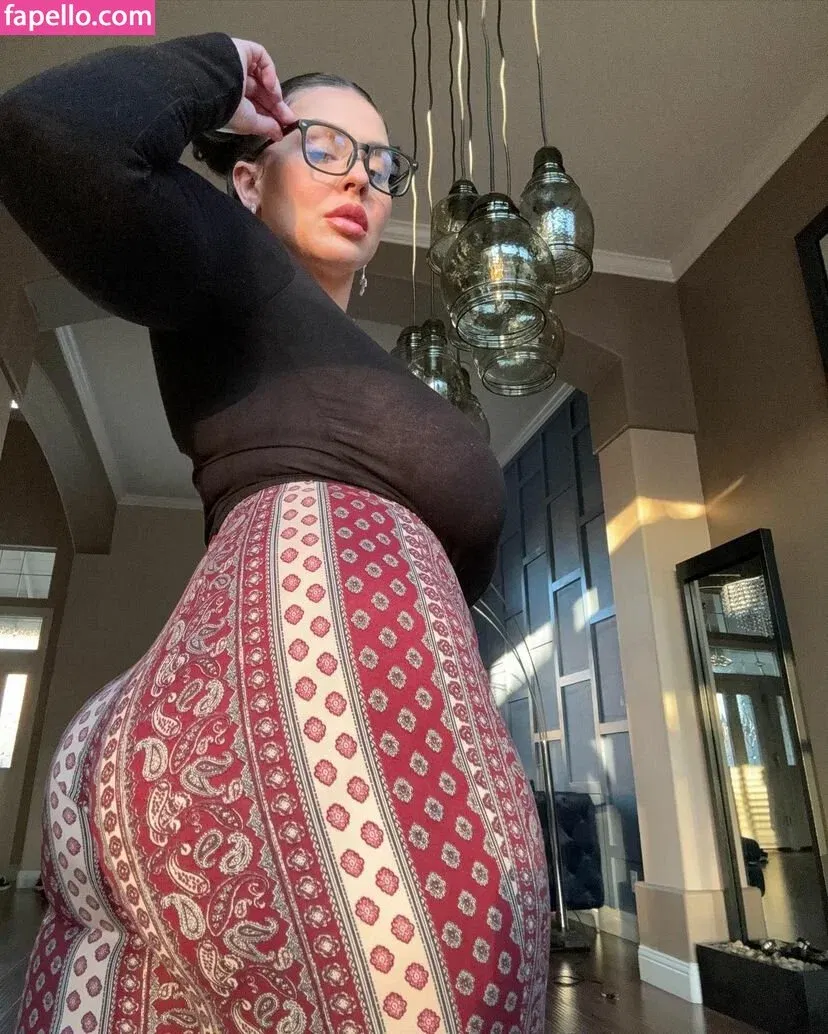 Giablaze / onlygiablaze Onlyfans Photo Gallery 