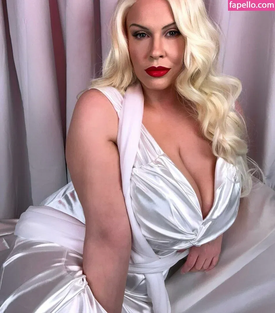 Giablaze / onlygiablaze Onlyfans Photo Gallery 