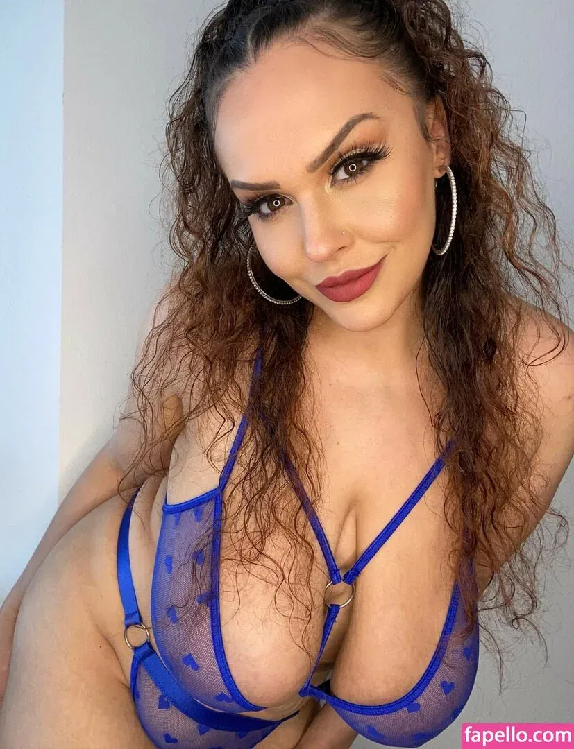 Giablaze / onlygiablaze Onlyfans Photo Gallery 