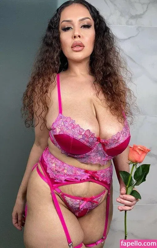 Giablaze / onlygiablaze Onlyfans Photo Gallery 