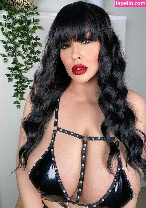 Giablaze / onlygiablaze Onlyfans Photo Gallery 