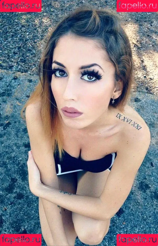 Eve Menta / evamenta Onlyfans Photo Gallery 