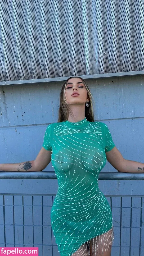 Eve Menta / evamenta Onlyfans Photo Gallery 