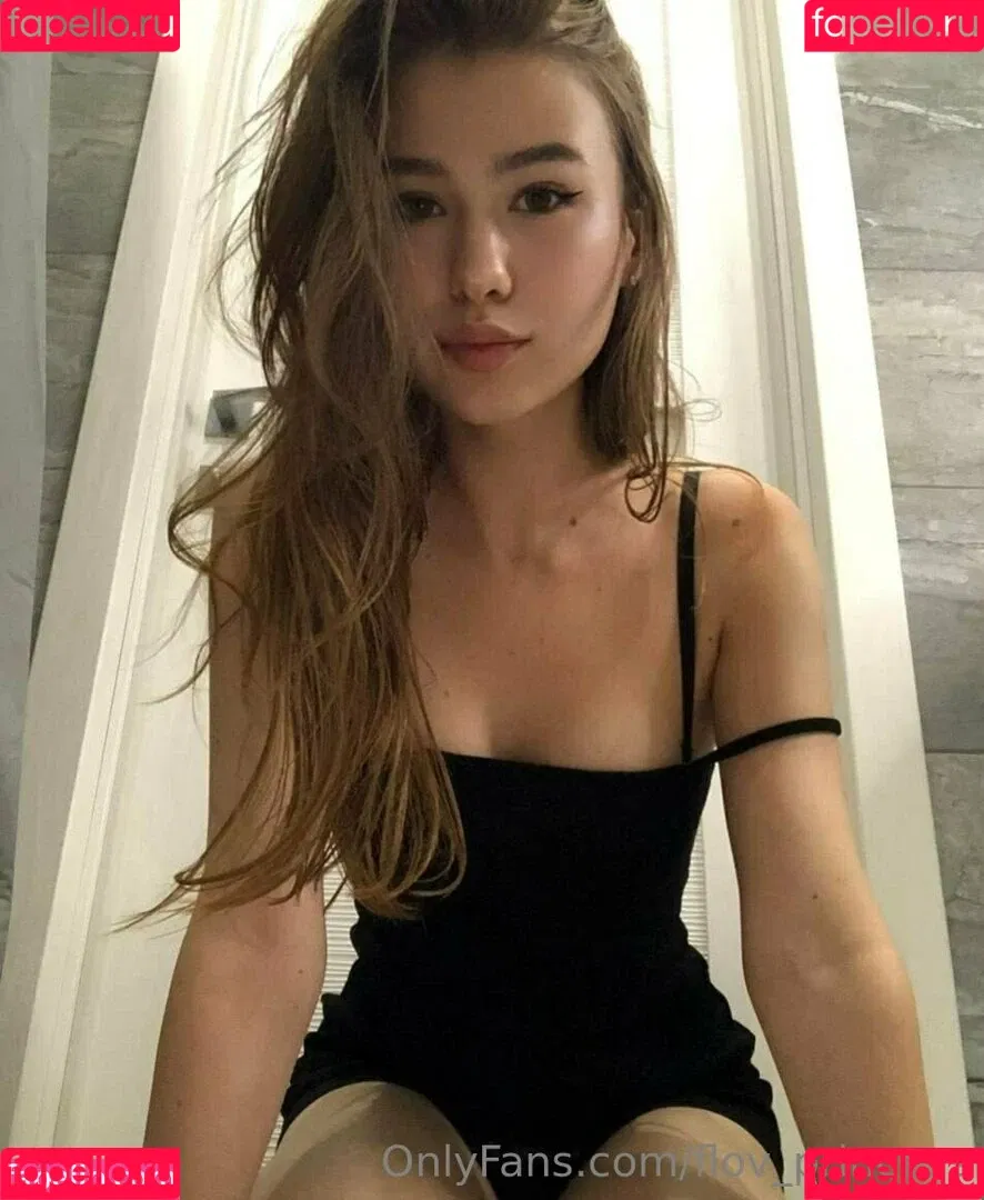 flo.imvu / flov_princess Onlyfans Photo Gallery 