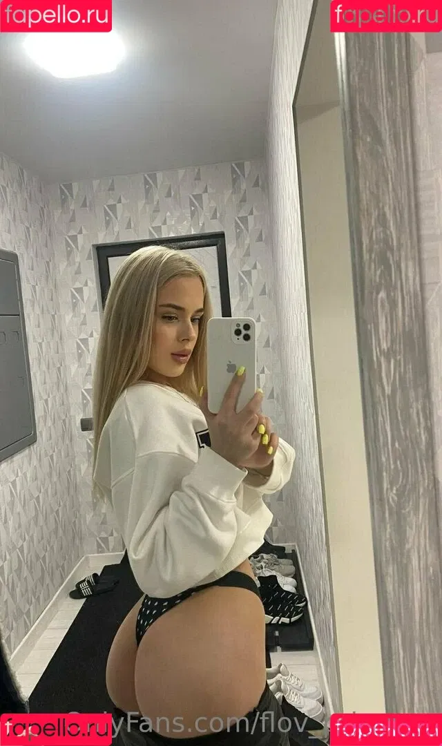 flo.imvu / flov_princess Onlyfans Photo Gallery 