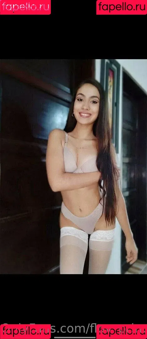 flo.imvu / flov_princess Onlyfans Photo Gallery 