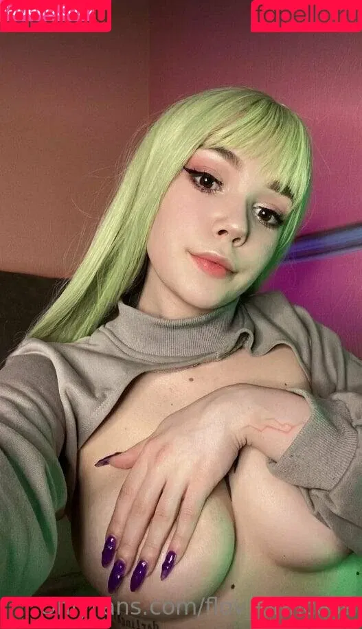 flo.imvu / flov_princess Onlyfans Photo Gallery 